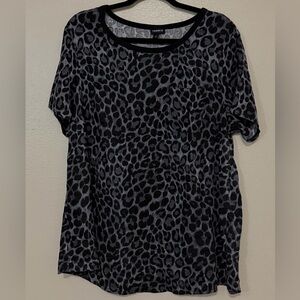 Torrid Black and Gray Leopard Print Short Sleeve Top